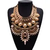 Luxury Flower Bib Crystal Halsband Boho Collar Halsband för kvinnor Kostym Smycken Julklapp 1pc 4 färger