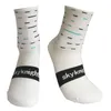 Sky Knight 2017 Novas Meias de Ciclismo Homens Esportes Ao Ar Livre Preto Branco Respirável Bicicletas de Estrada Socks9104902