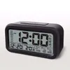 XNCH Orologio digitale ricaricabile USB Ampio display LCD Sensore di luce Retroilluminazione Orologio da comodino Sveglia Snooze Orologio per studenti