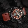 Oulm New Sport Watches Men Top Dual Display Orologio da polso impermeabile da uomo in pelle con lancette luminose Orologio cronografo