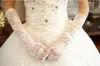 Pas cher 2018 nouveauté gants de mariage longs avec dentelle doigt blanc ivoire rouge coude gants de mariée accessoires de mariage