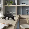 Liten harts svart panther skulptur figur hantverk hembord dekor geometrisk vilda djurliv leopardstaty hantverk