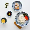 Восьмиугольная форма японская посуда набор посуды сине -белой фарфоровой блюдо, блюдо, обеденные тарелки, рисовые миски соус блюда чайные чашки