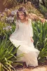 Country Boho Flower Girls Dresses V Neck A Line Floor Length Bell Sleeves Vintage Champagne Lace Kids Dresses for Wedding