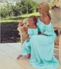 2017 패션 가족 일치하는 복장 엄마 딸 아기 소녀 옷을 입은 여자 드레스 부모 아이 짧은 소매 티셔츠 드레스