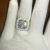 Fantastisk ny ankomst mode lyx smycken 925 sterling silver vit safir rund cut cz zirconia party kvinnor bröllop engagment män ring