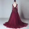 Elegant Baklösa Burgundy Lace Formal Kändis Kändisar Klänningar V Neck Långärmad Mellanöstern Arabiska Prom Party Gowns DH4111