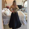 Gold Lace Appliqued Beads Satin Prom Gowns Navy Blue Long Sleeves Prom Dresses Long Arabic Dubai Evening Party Dress