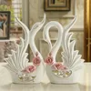 Mały Kreatywny Ceramiczny Swan Lovers Home Decor Rzemiosła Dekoracja Obiekty Obiekty Ślubny Porcelana Figurki Ślubna Dekoracja