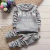 Conjunto de roupas para bebês meninos, blusa estampada com letras e calças, roupas infantis da moda para roupas de outono de 1 a 4 anos