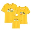 가족 일치하는 의상 3 여름 짧은 소매 면화 레인보우 패턴 티셔츠 패밀리 팩 의류 15Colors의 가족