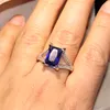 2018 Ny ankomst topp som säljer lyx smycken 925 Sterling Silver Princess Cut 4ct Blue Sapphire CZ Diamond Party Men Bröllop Band Ring Gift