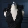 Vintage 2019 Blanco y negro Marfil Vestido de novia gótico en V cuello sin mangas apliques de encaje Falda de tul Vestidos nupciales Ruffles