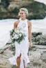 Strand bröllopsklänningar 2019 vit spets sommar ärmlös brudklänningar slits sjöjungfrun kusten enkel billig klänning för brudar skräddarsydda