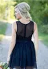 Navy Short Country Bruidsmeisje Jurken Juweel Sheer Neck Hollow Back Applique Kant Kralen Mini Tulle Homecoming Party Prom Avondjurk Jurk