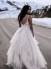 Winter Ball Gown Wedding Dresses Gothic Plus Size Cheap Country Straps Top Lace Wedding Dresses Bridal Gowns Floor Length Tulle Princess