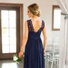 Abiti da damigella d'onore Paese per matrimoni Blu navy Gioiello Collo Applicazioni in pizzo Lunghezza pavimento Plus Size Abiti formali da damigella d'onore HY25282w