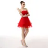 2019 Krótkie Mini Sukienki HomeComing Red Cweetheart Ruffles Z Kryształami Zipper Powrót Graduation Cocktail Party Wear Dla Juniorów