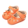 Nowonarodzone dziewczynki skórzane sandały malucha przedwalkerzy Summer Kids Soft Crib Sole Buty Dziewczyny First Walkers Buty