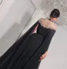 長いケープハイネックラインストーンの床の長さとサイズの習慣のサッシシフォンのPreshing Preshing Prowの服を持つ2018年のブリンのイブニングドレス
