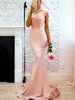 2020 아기 핑크 저렴한 인어 신부 들러리 드레스 웨딩 넥 레이스 아플리케 민소매 백리스 새틴 긴 웨딩 게스트 하녀 명예 가운