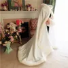 White Femmes Mariage Cape Cape Mariée Veste Capitures Envelopper Châle Longue Partie Enroulée Longues Capes Accessoires de mariage Châle de mariage