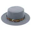 Mode femmes laine mélange melon casquette porc tarte chapeau Jazz chapeau large bord plat haut plaisancier marin léopard en cuir Belt1896560