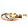 Rostfritt stål Silver Gold Rose Gold Armband '' En dag Kärlek kommer att hitta dig '' Positivt budskap Graverad manschettbanglare för kvinnor Teen Girls