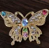 1 st Mode Butterfly Style Shining Crystal Brosch Pin Women Party Smycken Utsökt Färgrik Metall Brosch Tillbehör