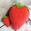 Cuddly mjuk tecknad jordgubbe plysch kudde stor fylld anime röd rosa frukt kudde leksak dekoration 20inch 50cm