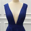 Seksowne Royal Blue Druhna Suknie Głębokie V Neck Otwórz Wróć Szyfon Ruched Długość Piętro Tanie Długie Prom Evening Formal Dress Suknie 2019