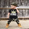 Sommer Baby Boy Kleidung Schwarz König Gedruckt T-shirt + Camouflage Hosen 2PCS Baby Kinder Kleidung Jungen Set Kinder kleidung Jungen Outfits