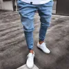 2018 Männer Distressed Jeans plissierte dünne Bikerhose schwarz blaue Jeans Denim-Hose für Männer Slim Fit Hip Hop Herrenhose