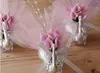 2021 Bröllopsfavoritinnehavare Akryl Swan med vackert Lily Flower Party Gift Candy Gynnar Novelty Baby Shower Sweet Boxes4670606