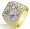 Mens geometriska mönster 18k gul guldpläterad cz koppar bling ringar cubic zirconia micro pave simulerade diamanter ring med presentförpackning