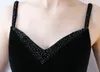 Hochwertige schwarze formelle Abendkleider, V-Ausschnitt, Träger, Samt, kurz, handgefertigt, Perlen, für den Schulanfang, Ball-Abschlussball-Kleider HY092