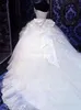 2018 Abiti da ballo vintage 16 anni Abiti Quinceanera Applicazioni in pizzo Abiti da sposa in maschera con paillettes in rilievo dorato Abiti da sposa