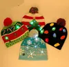 WinterBright Set di sciarpe per cappelli lavorati a maglia con LED - Luci lampeggianti, calde e accoglienti, perfette per feste di Natale, calze regalo