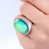 Bague en pierre d'humeur à changement de couleur en cristal plaqué argent pour femmes pour cadeaux de Noël