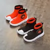 Kinder Baby Schuhe Neueste Frühling Herbst Mode Kinder Turnschuhe Gestrickte Stoff Atmungsaktive Mädchen Socken Schuhe Induktionslampe Freizeitschuhe