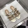 2018 Femmes Sandals Chaussures Party Fashion Rivets Girls Sexy Sexy Point Toe Chaussures Plate-forme de boucle