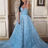 Glamorösa Sky-Blue Prom Klänningar Sexiga Spaghetti Remsor Ruched Ärmlös Key Hole Party Dresses Saudiarabi Lace Applique A-Line Evening Dresses