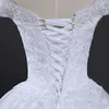 En linje vit elfenbenskåpa axel golv lehgth lång tåg spets upp spets applique bröllopsklänning brud bröllop tillfälle plus storlek anpassad