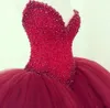 2020 Gorgeous Dark Red Ball Suknia Quinceanera Sukienki Tanie Luksusowe Kryształy Kryształy Tulle Vestidos DE 15 Anos Burgundia Princess Sweet 16 Dress