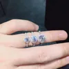 D / F 컬러 탑 화이트 라운드 브릴리언트 컷 Moissanite 다이아몬드 링 9K, 14K, 18K 화이트 골드 라운드 디자인 인증서가있는 퀸 링