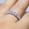 Bijoux de luxe uniques Top vente en argent sterling 925 coussin forme topaze blanche pile de diamants CZ pleine éternité femmes bague de mariage cadeau