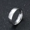 Lotes em massa 100pcs misturam lot lot silver preto arco -íris de 6 mm de aço inoxidável anéis de casamento simples anéis de engajamento da banda unissex 158g