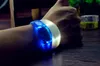 LED Blinkande Silikon Armband Ljus upp Bangle Wristband Strap Band Night Club Activity Party Bar Disco Christmas Gift Snabbt fartyg
