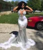 2018 Sexy African See przez Halter Mermaid Prom Dresses Piór Koronki Aplikacje Rękawów Suknie Wieczorowe Plus Size Vestidos de Festa
