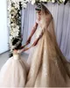 Belles Robes De Filles De Fleur Pour Les Mariages Sheer Jewel Neck Dentelle Applique Tiered Tulle Étage Longueur Enfants Robes De Bal Robe De Fête De Mariage